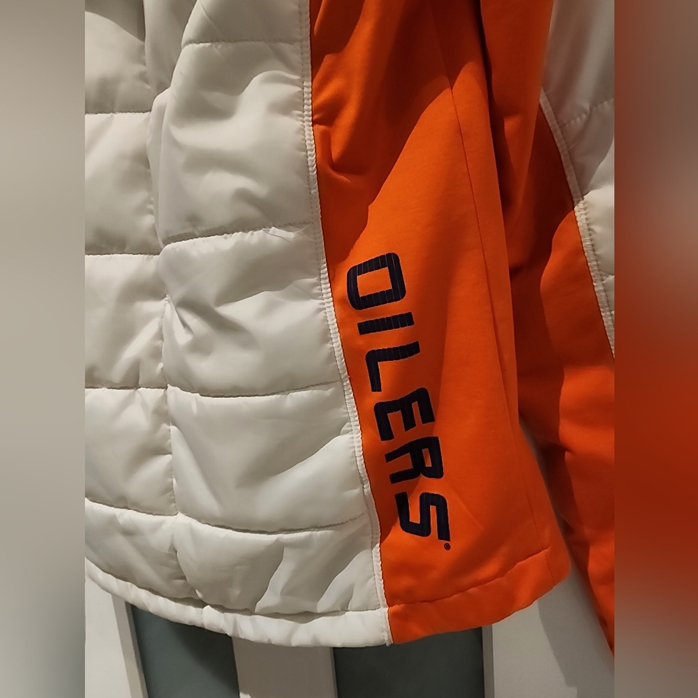 Oilers Puffer Vest Jacket - Sz Small - Picture 7 of 9